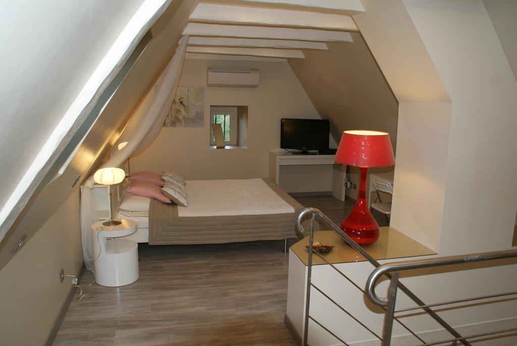 Au Mas De Gamet Bed & Breakfast Théminettes Стая снимка